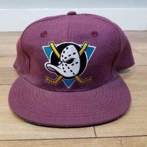 Vintage RARE NHL Anaheim Ducks 90s Snapback